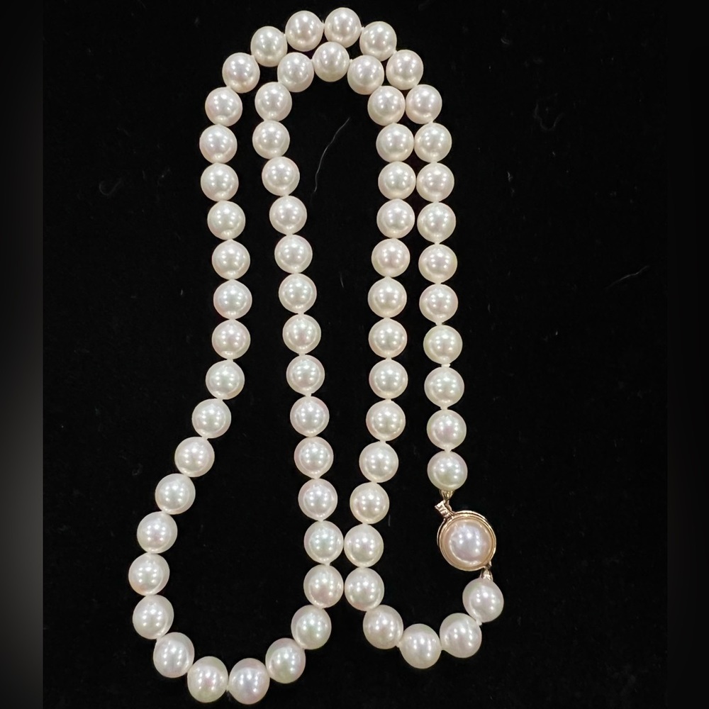 Majorca 8 mm pearls, 24 inches